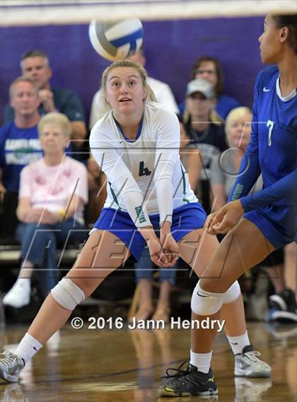 Thumbnail 1 in Xavier College Prep vs. Torrey Pines (Durango Fall Classic) photogallery.