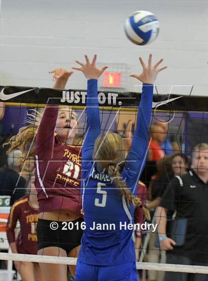 Thumbnail 3 in Xavier College Prep vs. Torrey Pines (Durango Fall Classic) photogallery.