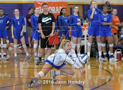 Thumbnail 1 in Xavier College Prep vs. Torrey Pines (Durango Fall Classic) photogallery.