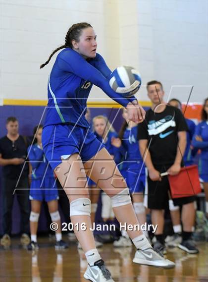 Thumbnail 1 in Xavier College Prep vs. Torrey Pines (Durango Fall Classic) photogallery.