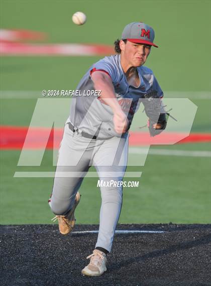 Thumbnail 2 in Memorial vs. Pearland (UIL Baseball 6A Region 3 Regional Semifinal) photogallery.