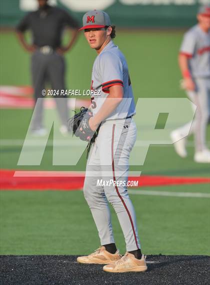 Thumbnail 1 in Memorial vs. Pearland (UIL Baseball 6A Region 3 Regional Semifinal) photogallery.