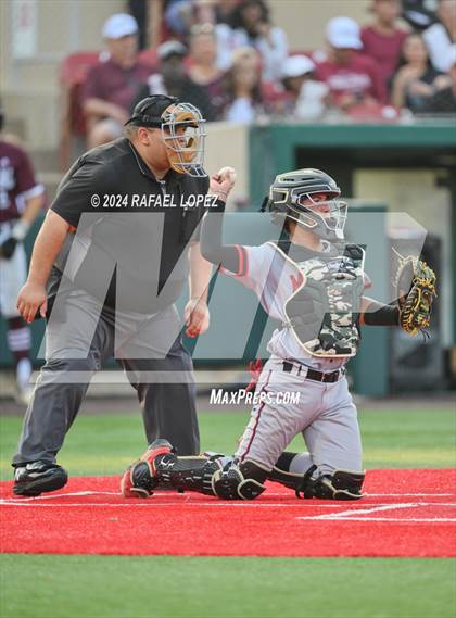 Thumbnail 2 in Memorial vs. Pearland (UIL Baseball 6A Region 3 Regional Semifinal) photogallery.