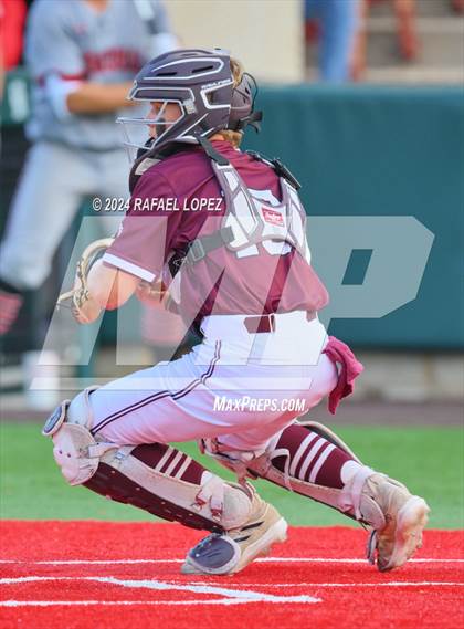 Thumbnail 1 in Memorial vs. Pearland (UIL Baseball 6A Region 3 Regional Semifinal) photogallery.