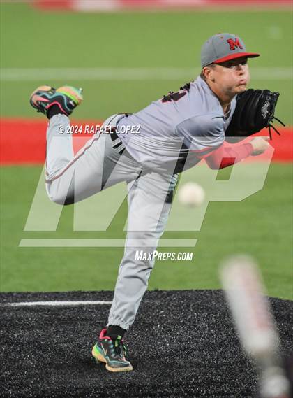 Thumbnail 3 in Memorial vs. Pearland (UIL Baseball 6A Region 3 Regional Semifinal) photogallery.
