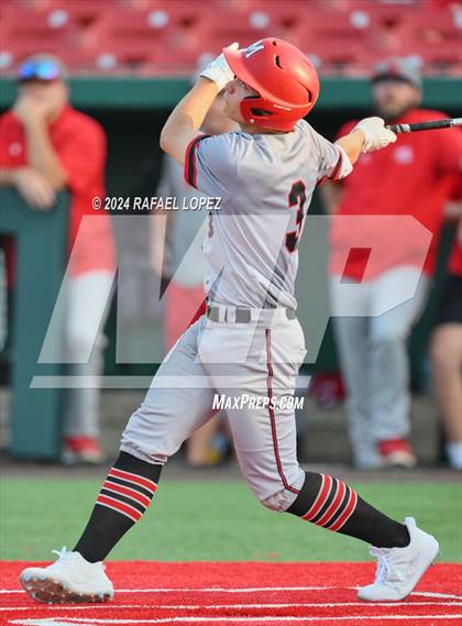 Thumbnail 3 in Memorial vs. Pearland (UIL Baseball 6A Region 3 Regional Semifinal) photogallery.