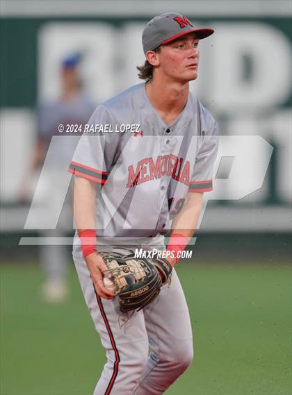 Thumbnail 2 in Memorial vs. Pearland (UIL Baseball 6A Region 3 Regional Semifinal) photogallery.