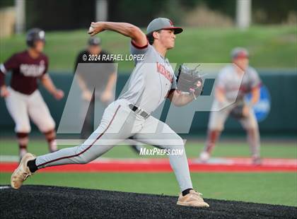 Thumbnail 3 in Memorial vs. Pearland (UIL Baseball 6A Region 3 Regional Semifinal) photogallery.