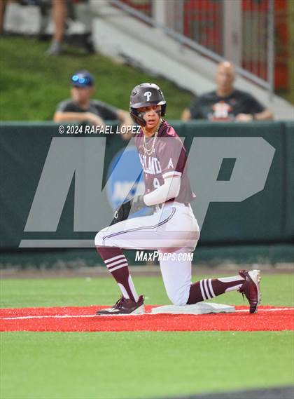 Thumbnail 2 in Memorial vs. Pearland (UIL Baseball 6A Region 3 Regional Semifinal) photogallery.