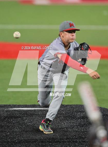 Thumbnail 2 in Memorial vs. Pearland (UIL Baseball 6A Region 3 Regional Semifinal) photogallery.