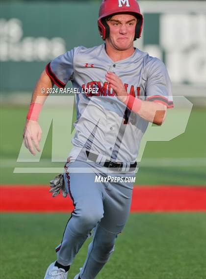 Thumbnail 1 in Memorial vs. Pearland (UIL Baseball 6A Region 3 Regional Semifinal) photogallery.