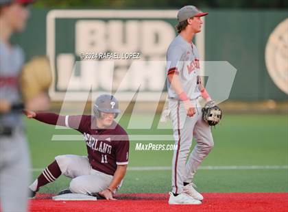Thumbnail 3 in Memorial vs. Pearland (UIL Baseball 6A Region 3 Regional Semifinal) photogallery.