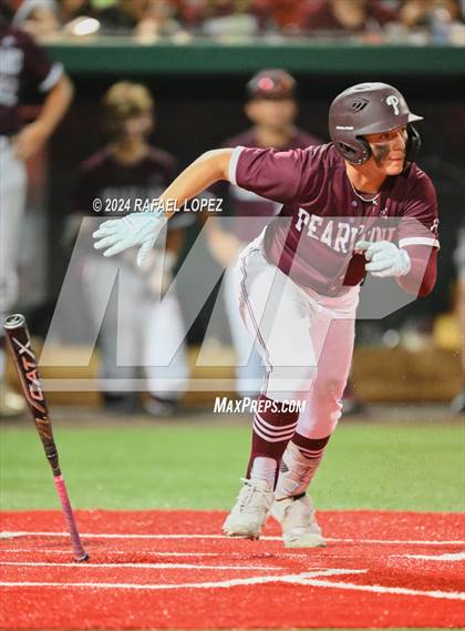 Thumbnail 2 in Memorial vs. Pearland (UIL Baseball 6A Region 3 Regional Semifinal) photogallery.