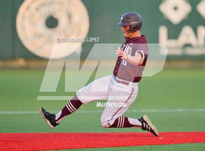 Thumbnail 1 in Memorial vs. Pearland (UIL Baseball 6A Region 3 Regional Semifinal) photogallery.