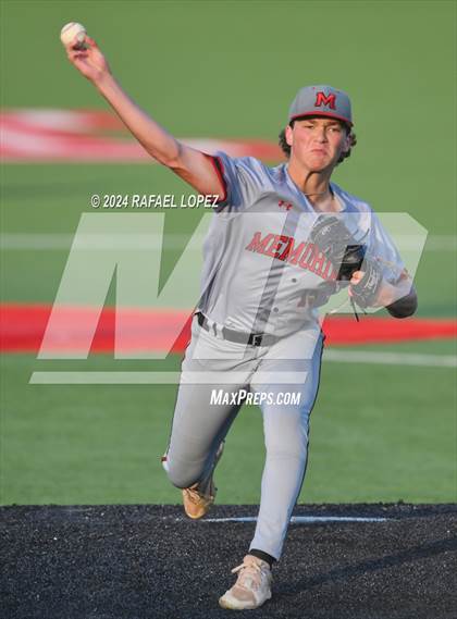 Thumbnail 1 in Memorial vs. Pearland (UIL Baseball 6A Region 3 Regional Semifinal) photogallery.