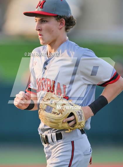 Thumbnail 1 in Memorial vs. Pearland (UIL Baseball 6A Region 3 Regional Semifinal) photogallery.
