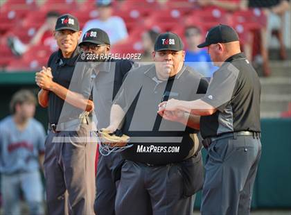 Thumbnail 1 in Memorial vs. Pearland (UIL Baseball 6A Region 3 Regional Semifinal) photogallery.