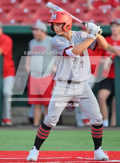 Thumbnail 1 in Memorial vs. Pearland (UIL Baseball 6A Region 3 Regional Semifinal) photogallery.