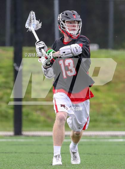 Thumbnail 1 in Darien vs. New Canaan (CIAC Class L Semifinal) photogallery.