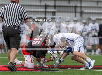 Thumbnail 2 in Darien vs. New Canaan (CIAC Class L Semifinal) photogallery.