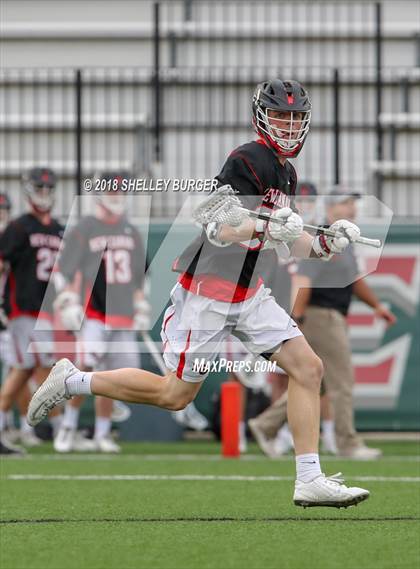 Thumbnail 2 in Darien vs. New Canaan (CIAC Class L Semifinal) photogallery.