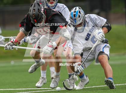 Thumbnail 2 in Darien vs. New Canaan (CIAC Class L Semifinal) photogallery.