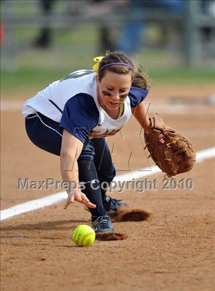 Thumbnail 2 in Rockwall-Heath vs McKinney (4A Region II bidistrict) photogallery.