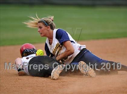 Thumbnail 1 in Rockwall-Heath vs McKinney (4A Region II bidistrict) photogallery.