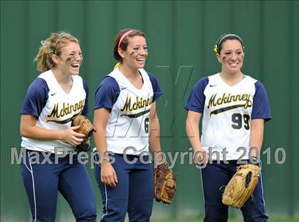 Thumbnail 2 in Rockwall-Heath vs McKinney (4A Region II bidistrict) photogallery.