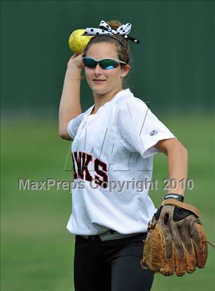 Thumbnail 2 in Rockwall-Heath vs McKinney (4A Region II bidistrict) photogallery.