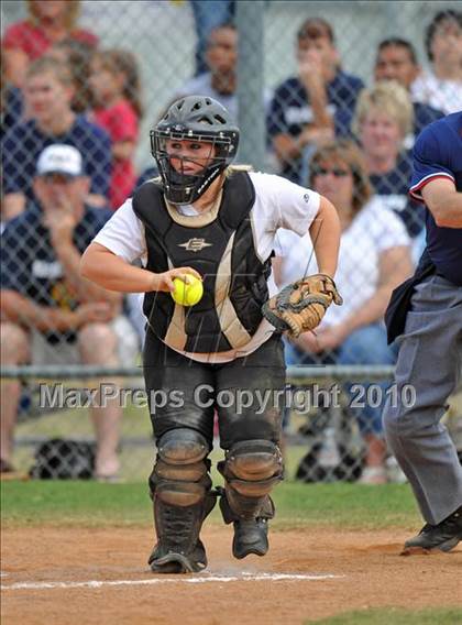 Thumbnail 1 in Rockwall-Heath vs McKinney (4A Region II bidistrict) photogallery.