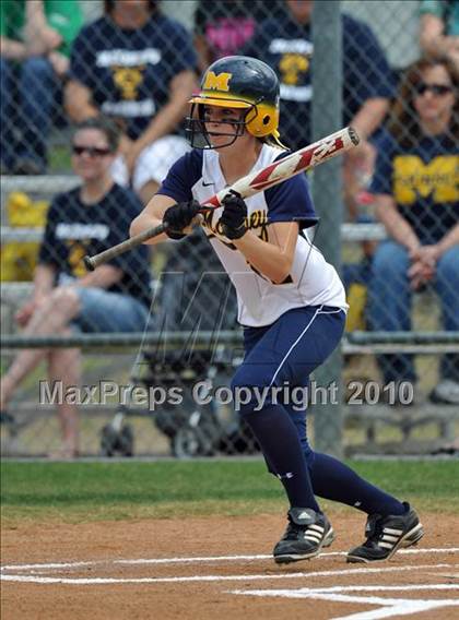 Thumbnail 3 in Rockwall-Heath vs McKinney (4A Region II bidistrict) photogallery.