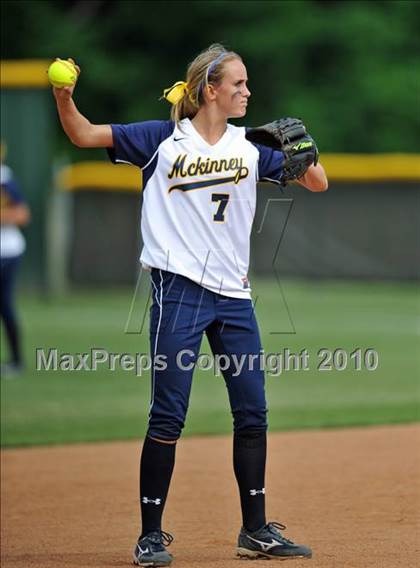 Thumbnail 1 in Rockwall-Heath vs McKinney (4A Region II bidistrict) photogallery.