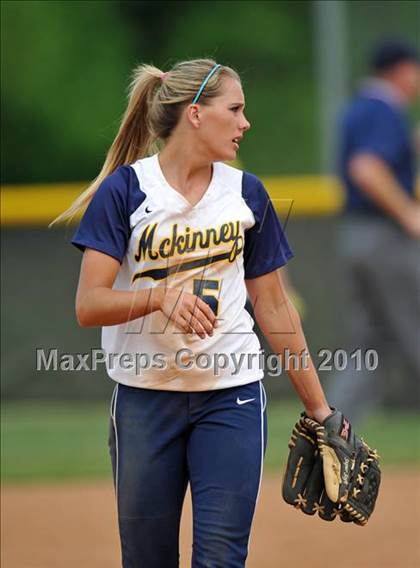 Thumbnail 2 in Rockwall-Heath vs McKinney (4A Region II bidistrict) photogallery.