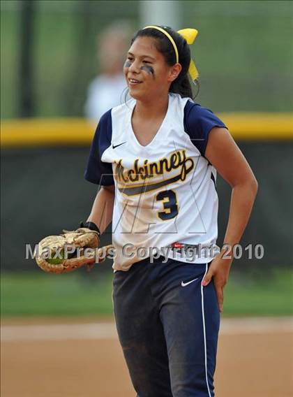 Thumbnail 1 in Rockwall-Heath vs McKinney (4A Region II bidistrict) photogallery.