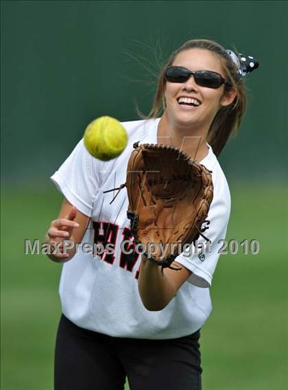 Thumbnail 3 in Rockwall-Heath vs McKinney (4A Region II bidistrict) photogallery.
