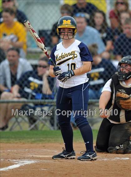 Thumbnail 1 in Rockwall-Heath vs McKinney (4A Region II bidistrict) photogallery.