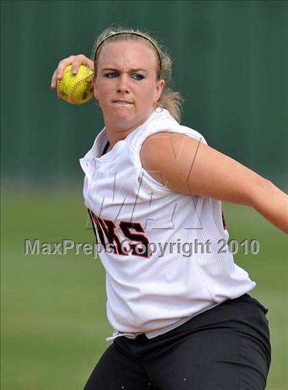 Thumbnail 1 in Rockwall-Heath vs McKinney (4A Region II bidistrict) photogallery.