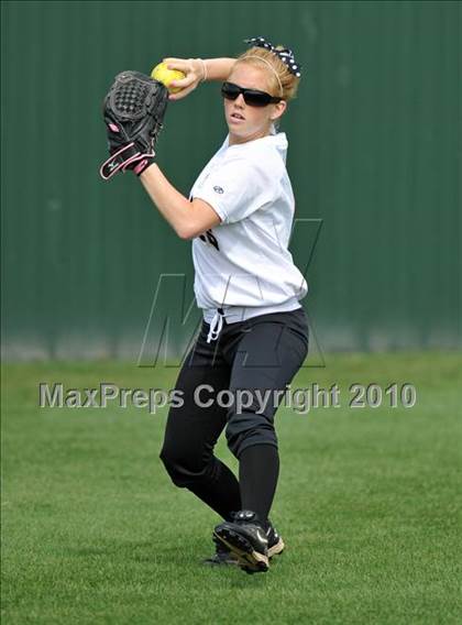 Thumbnail 3 in Rockwall-Heath vs McKinney (4A Region II bidistrict) photogallery.