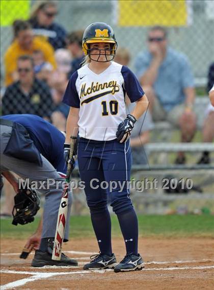 Thumbnail 3 in Rockwall-Heath vs McKinney (4A Region II bidistrict) photogallery.