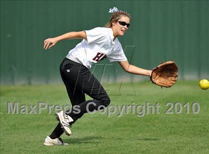 Thumbnail 3 in Rockwall-Heath vs McKinney (4A Region II bidistrict) photogallery.