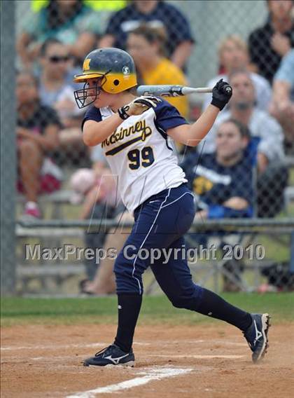 Thumbnail 1 in Rockwall-Heath vs McKinney (4A Region II bidistrict) photogallery.