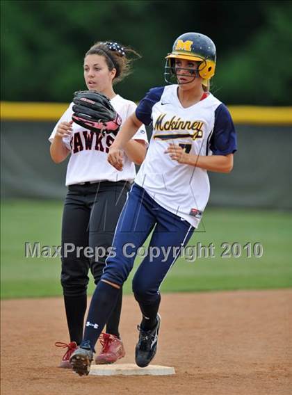 Thumbnail 3 in Rockwall-Heath vs McKinney (4A Region II bidistrict) photogallery.