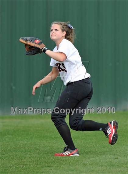 Thumbnail 1 in Rockwall-Heath vs McKinney (4A Region II bidistrict) photogallery.