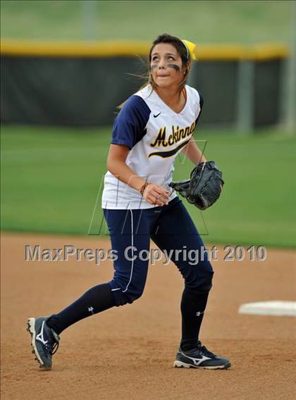 Thumbnail 2 in Rockwall-Heath vs McKinney (4A Region II bidistrict) photogallery.