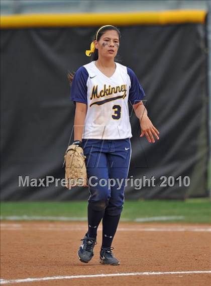 Thumbnail 3 in Rockwall-Heath vs McKinney (4A Region II bidistrict) photogallery.