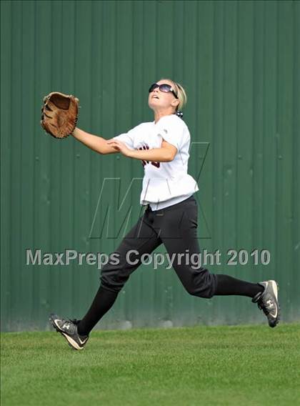 Thumbnail 2 in Rockwall-Heath vs McKinney (4A Region II bidistrict) photogallery.