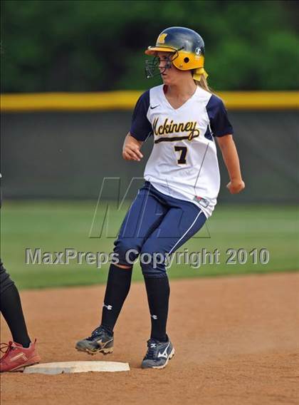 Thumbnail 2 in Rockwall-Heath vs McKinney (4A Region II bidistrict) photogallery.