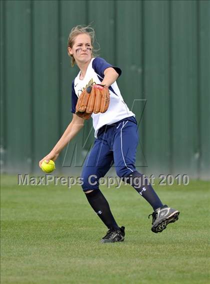 Thumbnail 1 in Rockwall-Heath vs McKinney (4A Region II bidistrict) photogallery.