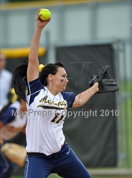 Thumbnail 1 in Rockwall-Heath vs McKinney (4A Region II bidistrict) photogallery.